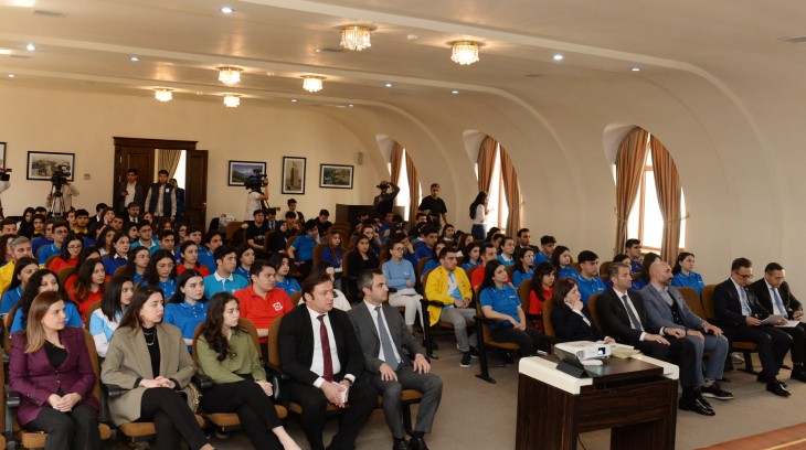 В Общине Западного Азербайджана прошла сессия для волонтеров