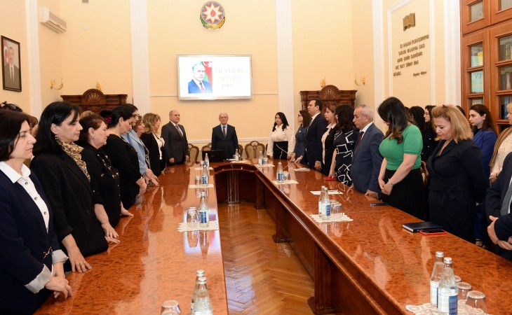 В Президентской библиотеке Азербайджана представлена коллекция полнотекстовых электронных ресурсов и документов, связанных с общенациональным лидером