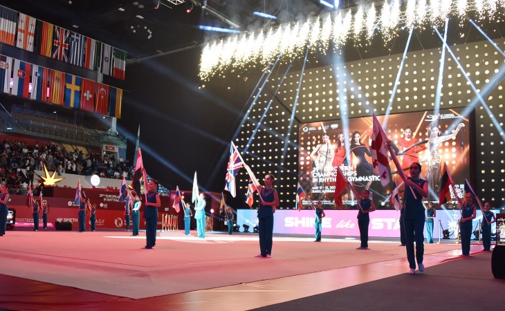 Азербайджан передал Венгрии флаг Европейского союза гимнастики