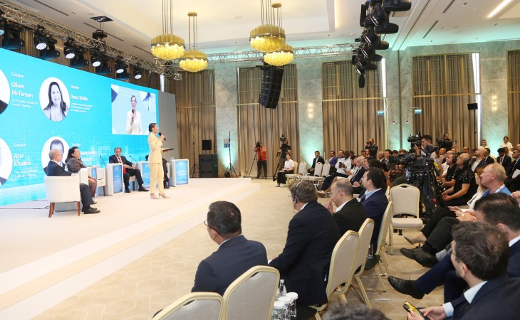 На Шушинском форуме обсуждается роль СМИ в эпоху цифровых технологий