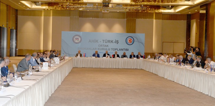 Совместное заседание КПСА и Конфедерации профсоюзных организаций Турции (TÜRK İŞ) в Баку