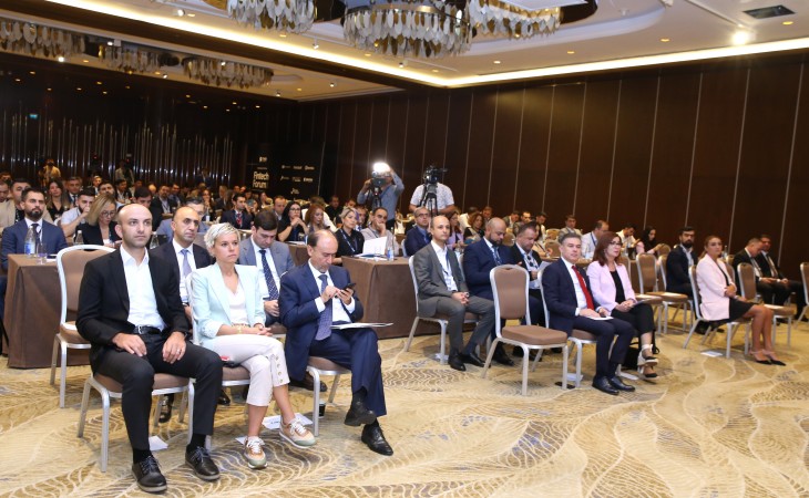 В Баку проходит первый азербайджано-турецкий Fintech Forum