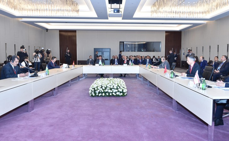 В Баку проходит второе заседание министров стран ОТГ