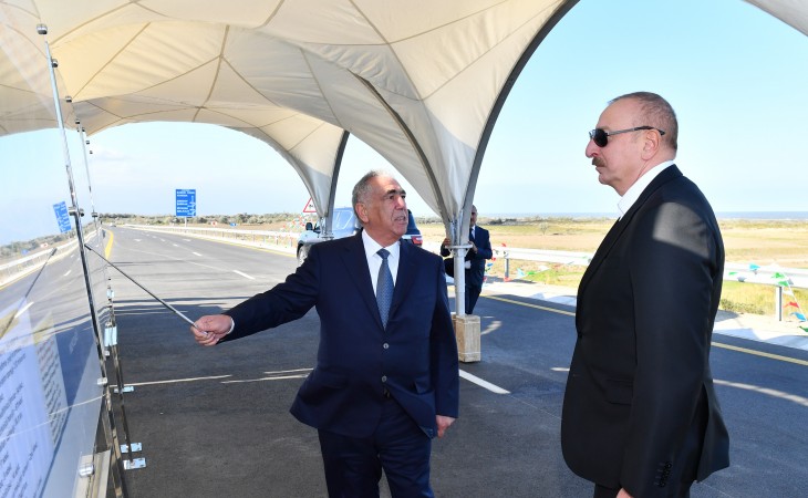 Президент Азербайджана Ильхам Алиев принял участие в открытии новой платной автомобильной дороги Баку-Губа-государственная граница с Российской Федерацией