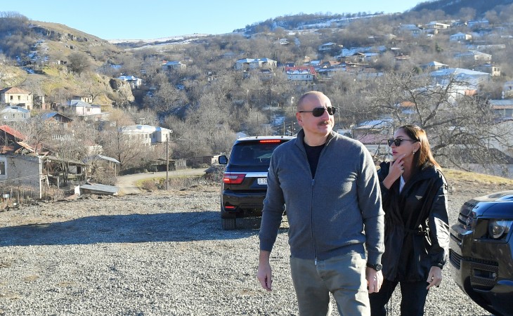 Президент Ильхам Алиев и первая леди Мехрибан Алиева осмотрели территорию села Шушакенд Ходжалинского района