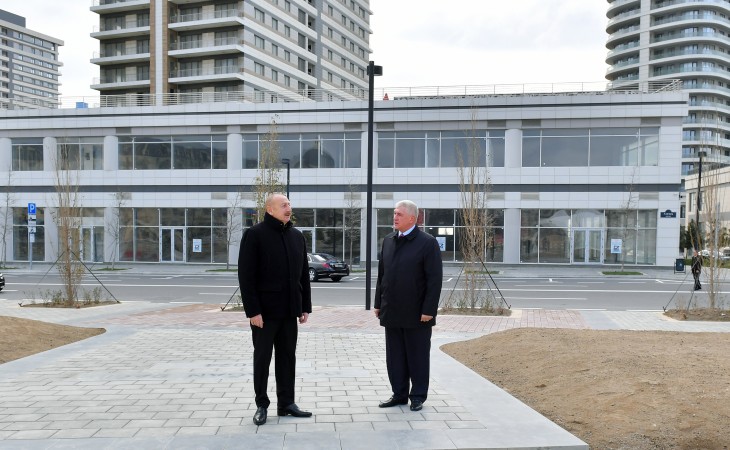 Президент Ильхам Алиев ознакомился с работами по строительству и благоустройству в Центральном парковом квартале и условиями, созданными в Офисном здании Белого города Баку