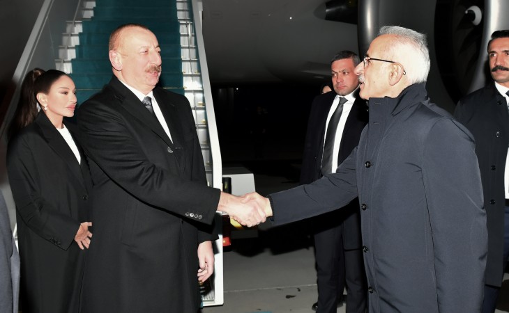 Президент Азербайджана Ильхам Алиев прибыл с официальным визитом в Турцию