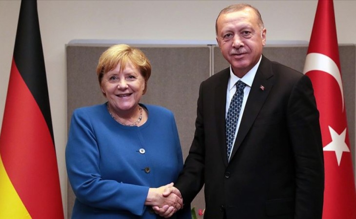 Türkiyə Prezidenti və Almaniya Kansleri arasında videogörüş keçirilib