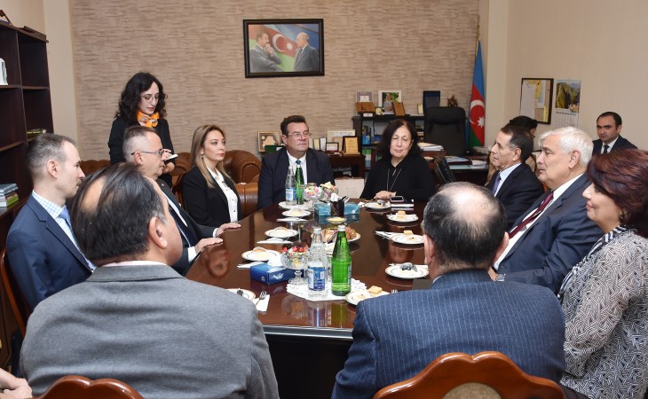 В Азербайджанском университете языков открылся Греческий центр