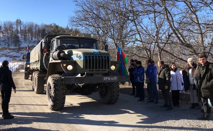 Six more vehicles belonging to Russian peacekeepers passed through protest area without hindrance