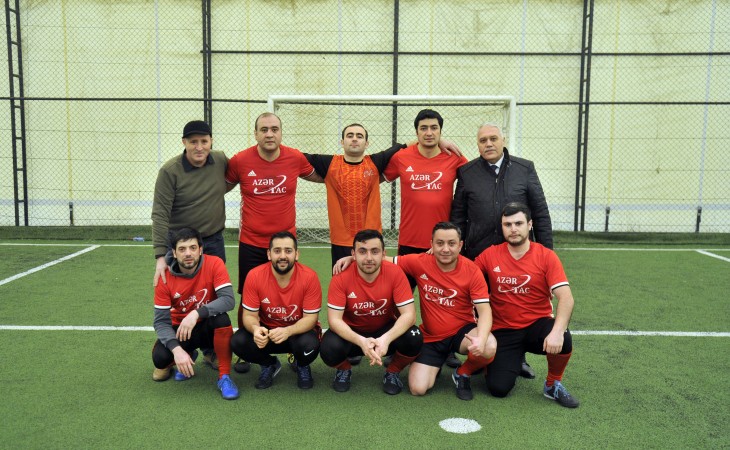 Команда АЗЕРТАДЖ одержала очередную победу на турнире по мини-футболу