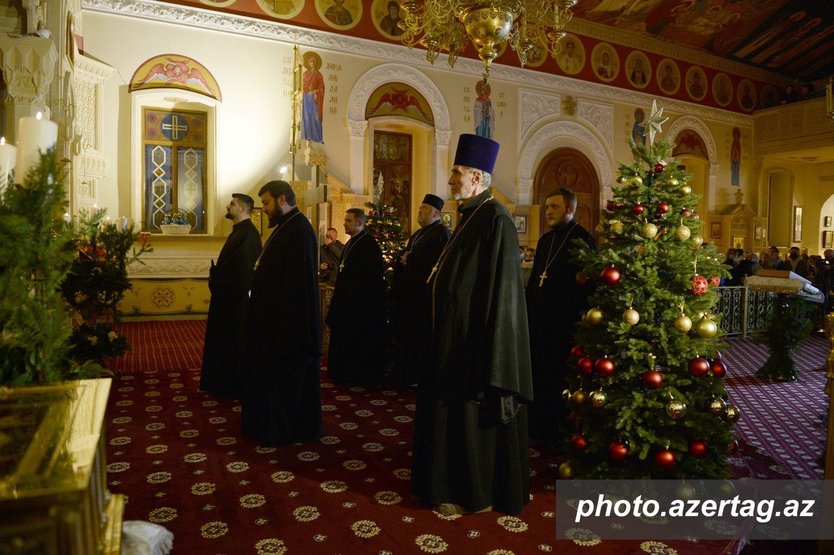 Казанский собор в санкт-петербурге всенощная. Икона навечерие рождества христова рождественский сочельник. Рождественский сочельник богослужение. Какие церкви отмечают рождество 7. Рождество церковь.