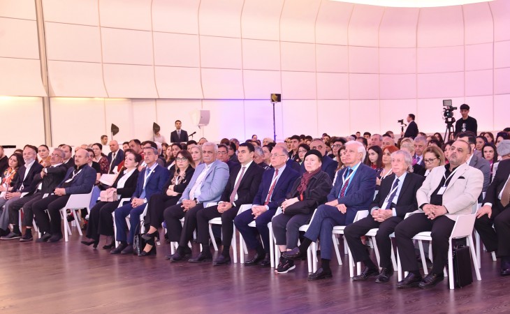  “Azərbaycan teatrı–150: inkişaf perspektivləri” mövzusunda keçirilən Teatr Forumu başa çatıb