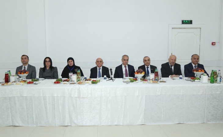 Şəhid ailələri və qazilər üçün iftar süfrəsi açılıb