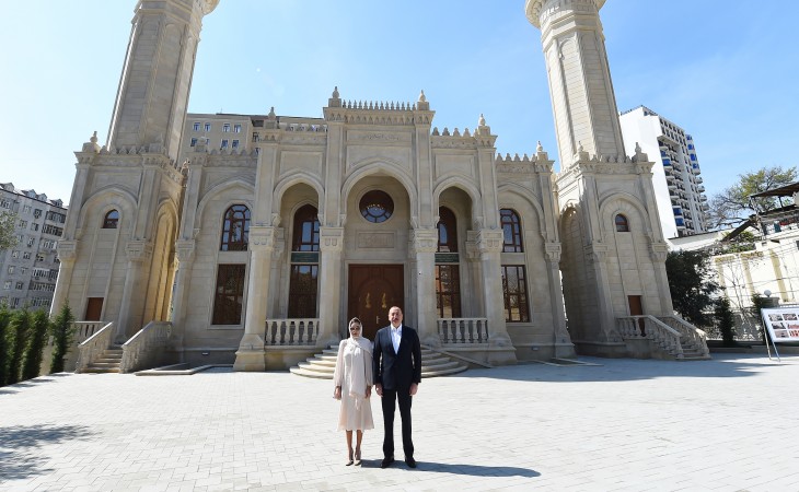 Prezident İlham Əliyev və birinci xanım Mehriban Əliyeva Nərimanov rayonunda “Cümə” məscidinin açılışında iştirak ediblər