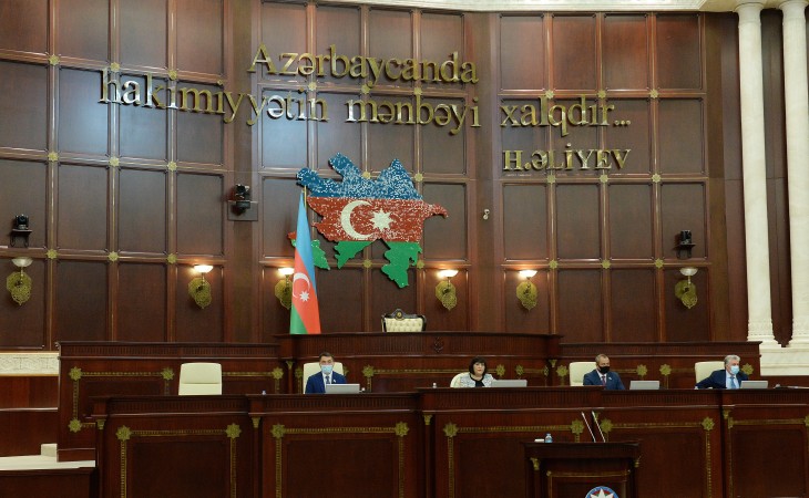 Milli Məclisin növbədənkənar sessiya başa çatıb