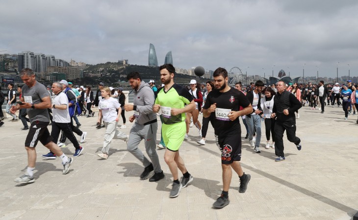 Heydər Əliyev Fondunun təşəbbüsü ilə “Bakı Marafonu-2023”ə start verilib