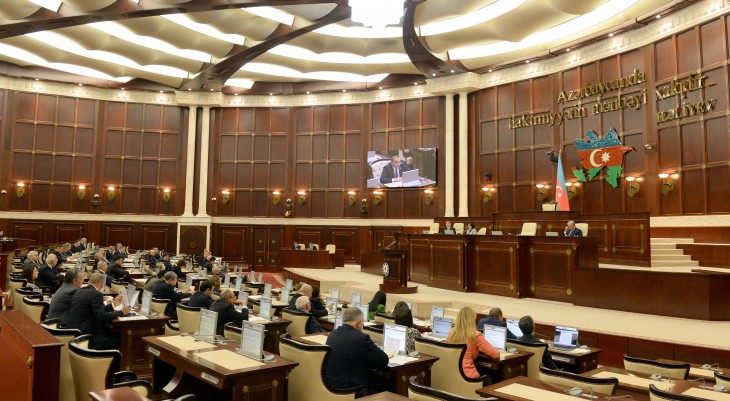 Milli Məclisin yaz sessiyasında növbəti plenar iclas keçirilib