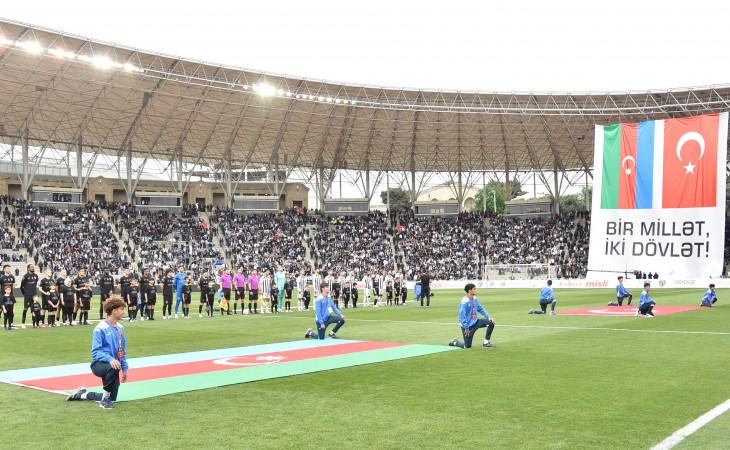 “Sabah” - “Beşiktaş” xeyriyyə oyunu başlayıb
