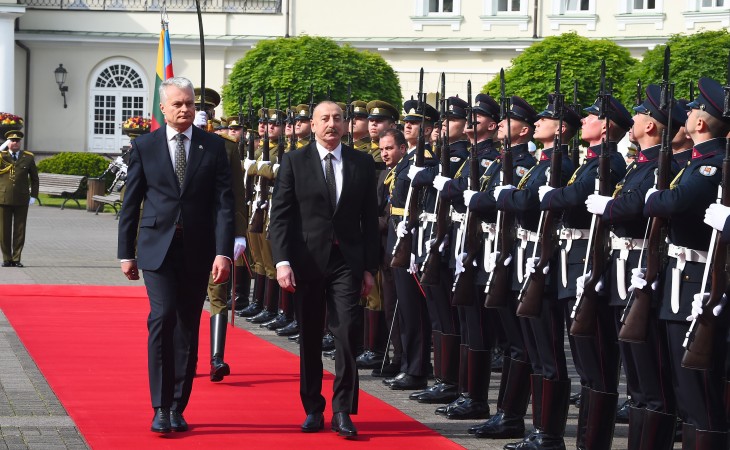 Official welcome ceremony was held for President Ilham Aliyev in Vilnius