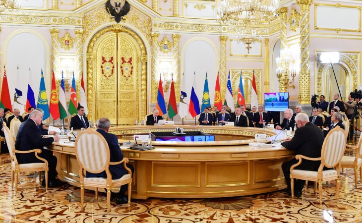 President Ilham Aliyev is attending expanded meeting of Supreme Eurasian Economic Council in Moscow