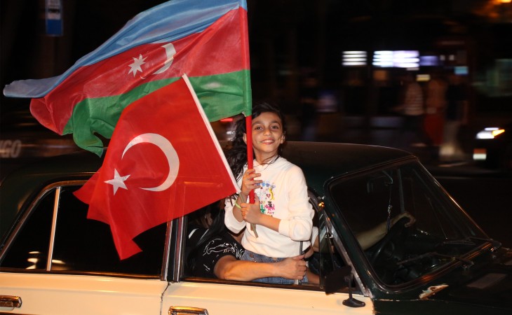 Azərbaycanda Rəcəb Tayyib Ərdoğanın qələbəsi təntənəli şəkildə qeyd olunub