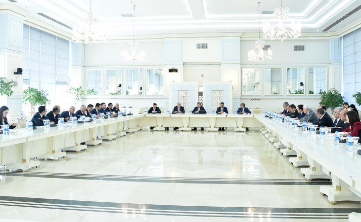 Milli Məclisin komitə iclasında dövlət büdcəsi ilə bağlı dörd qanun layihəsi müzakirə edilib