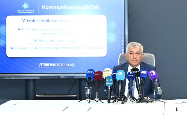 Bu il beynəlxalq ikili diplom proqramı çərçivəsində daha iki ixtisas üzrə qəbul aparılacaq