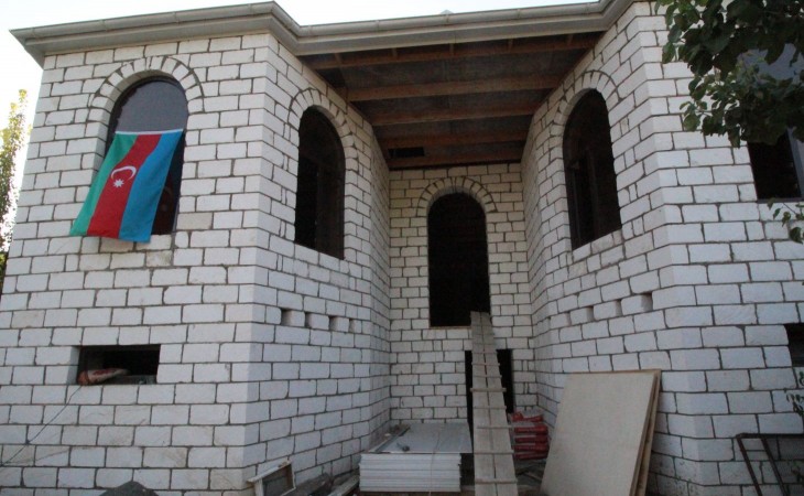 Şəhid mayorun inşası yarımçıq qalmış evində təmir-tikinti işlərinə başlanılıb