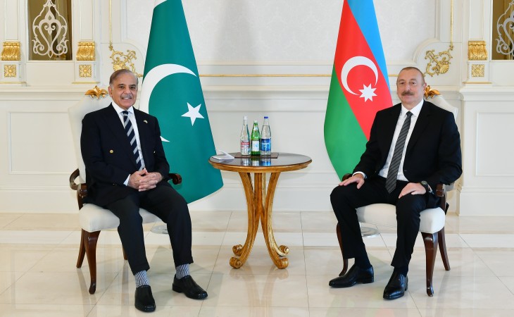President Ilham Aliyev held one-on-one meeting with Prime Minister of Pakistan Muhammad Shehbaz Sharif