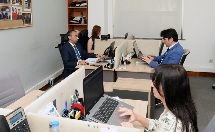 1399 vətəndaş İcbari Tibbi Sığorta üzrə Dövlət Agentliyinin səlahiyyətli şəxsləri tərəfindən qəbul edilib