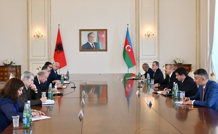 Azərbaycan və Albaniya prezidentlərinin geniş tərkibdə görüşü olub
