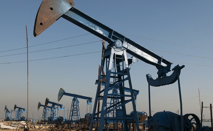 Баррель нефти «Азери Лайт» продается за 45,62 доллара