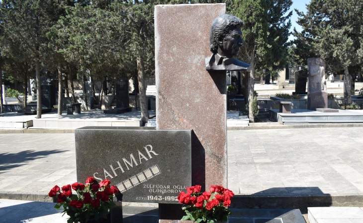 Xalq artisti Şahmar Ələkbərovun xatirəsi anılıb