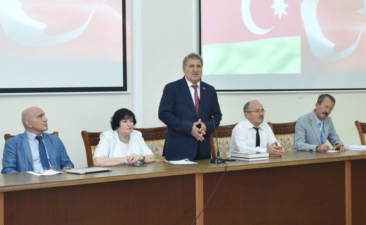 17-ci Beynəlxalq Türk Sənəti, Tarixi və Folkloru Konfransı işə başlayıb