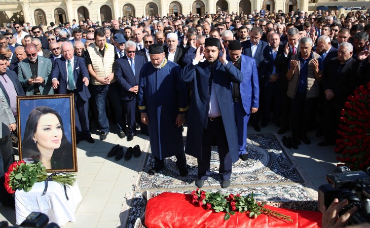 Qənirə Paşayeva İkinci Fəxri xiyabanda dəfn edilib