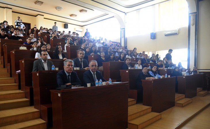 “Azərbaycan Respublikasının konstitusiya hüququ” dərsliyinin təqdimatı keçirilib