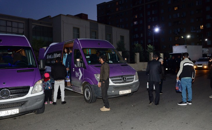 Füzuli rayonunun daha 117 sakini doğma yurda yola salınıb