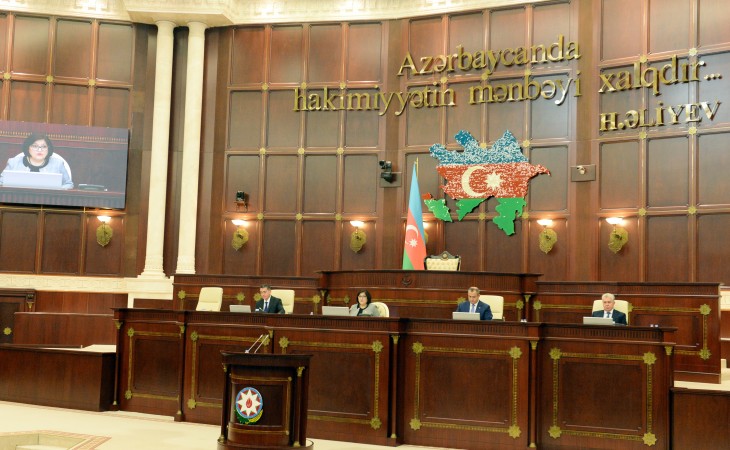 Milli Məclisin iclasında 16 məsələ müzakirə edilib