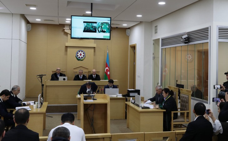 Vaqif Xaçaturyanın məhkəmə prosesində zərərçəkmiş şəxslər və onların hüquqi varisləri ifadə verirlər