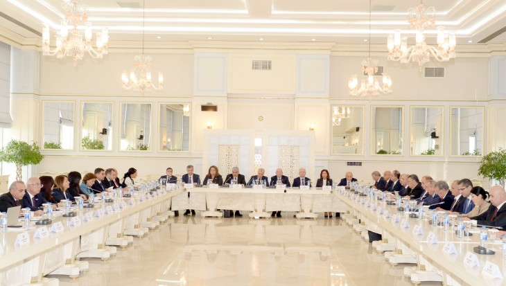 Komitə sədri: İlk dəfə olaraq büdcəmizdə səhiyyə xərcləri 1,9 milyard manata yüksəlib