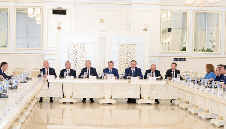 Milli Məclisdə mina təhlükəsi ilə bağlı ictimai dinləmə keçirilir
