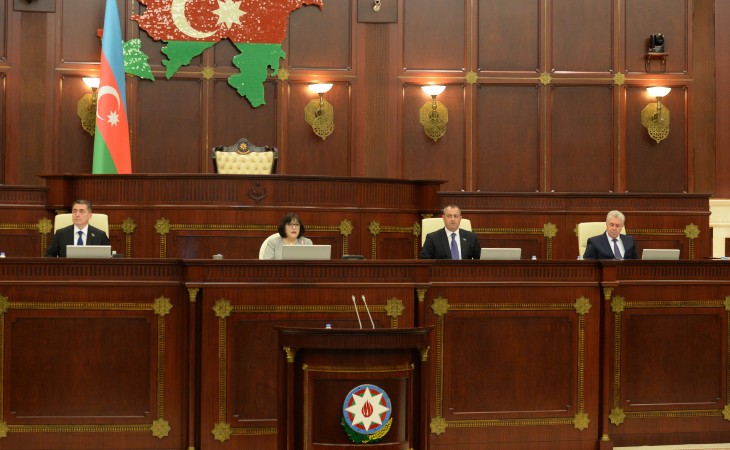 Milli Məclisin iclasında 21 məsələ müzakirə olunub