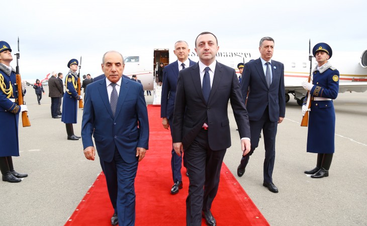 Gürcüstanın Baş naziri İrakli Qaribaşvili Azərbaycana səfərə gəlib