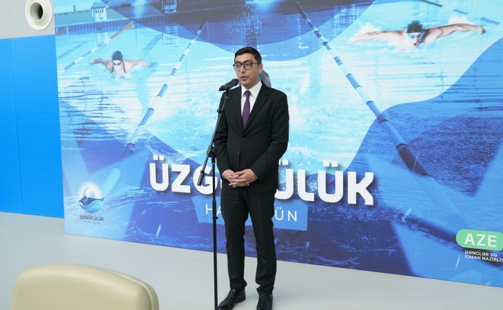 Eyni vaxtda 35 idman kompleksində keçirilən üzgüçülük yarışına start verilib
