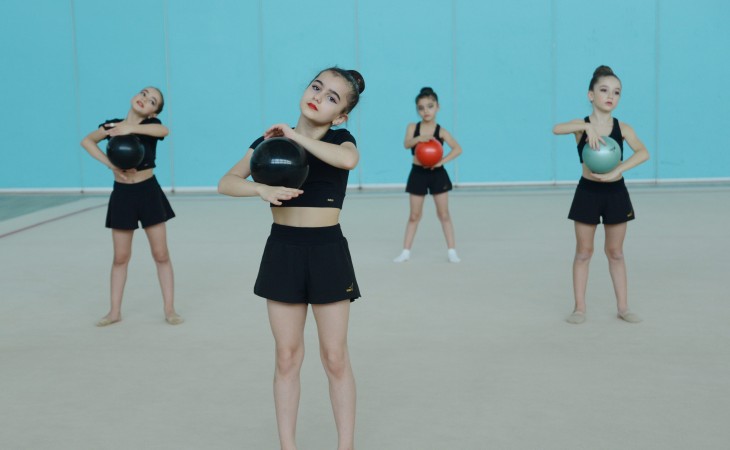 Abşeron və Ağdaş bədii gimnastları Bakıda təlim-məşq toplanışı keçiriblər