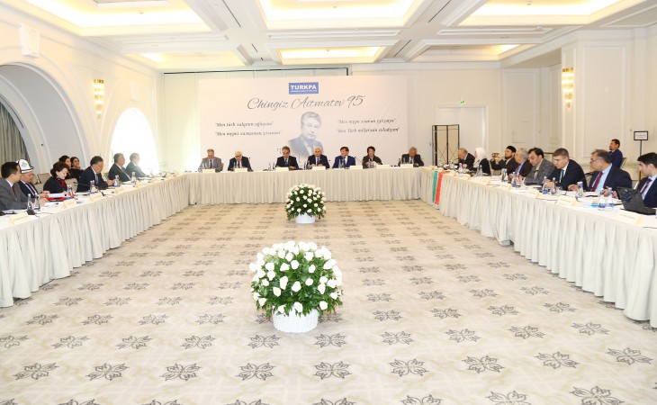 Bakıda dahi yazıçı Çingiz Aytmatovun 95 illik yubileyinə həsr olunmuş tədbir təşkil edilib