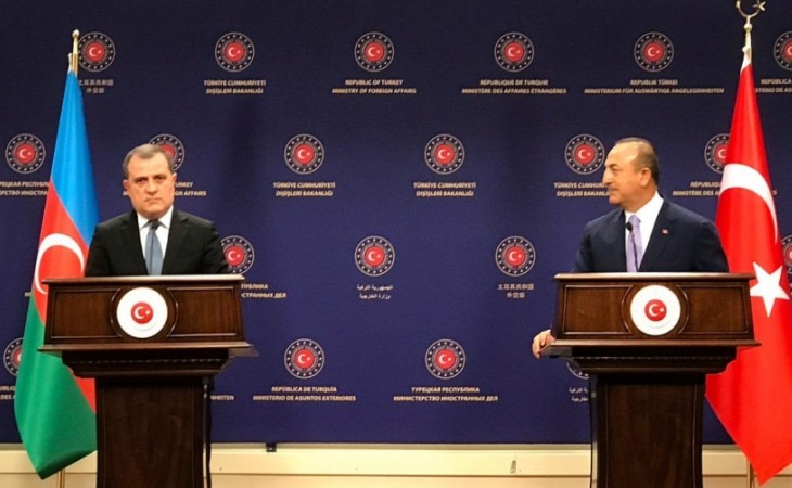 Mövlud Çavuşoğlu: Türkiyədən Naxçıvana dəmir yolunun və qaz xəttinin çəkilməsi qarşıda duran ən mühüm məsələlərdən biridir