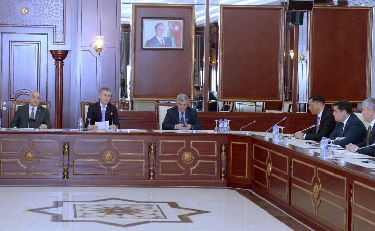 Milli Məclisin komitə iclasında ombudsmanın ötən il üçün illik hesabatı müzakirə olunur