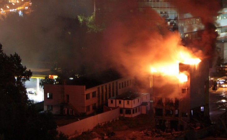9 dead in fire at hotel used as Covid care facility in India